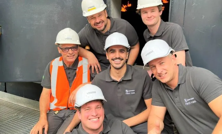 a group of field application engineers working in renewable & clean energy at Vyncke